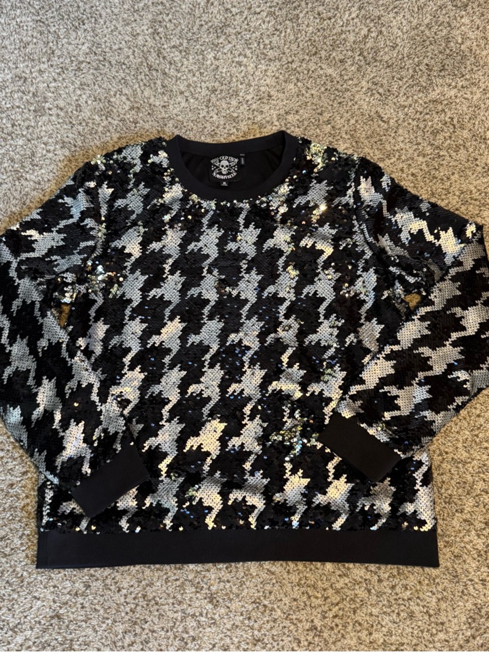 Any Old Iron Sequin Dogtooth Crewneck Sweatshirt Black/Silver/Gold - Women’s XL